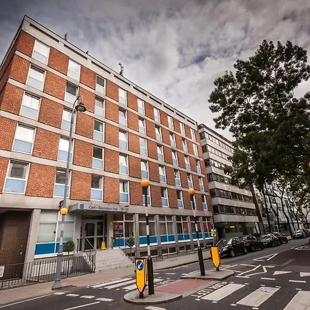 Lse Carr-Saunders Hall